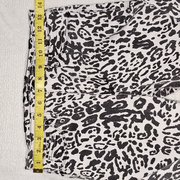 🐆 Hudson Barbara super skinny stretch animal print denim. Size 28. - Picture 3 of 15